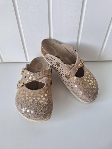 Semišové šľapky, 29