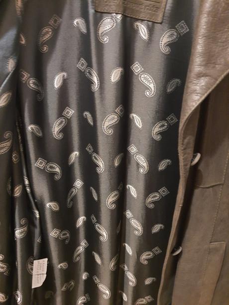 Tmavozelený dámsky kožený kabát, 44