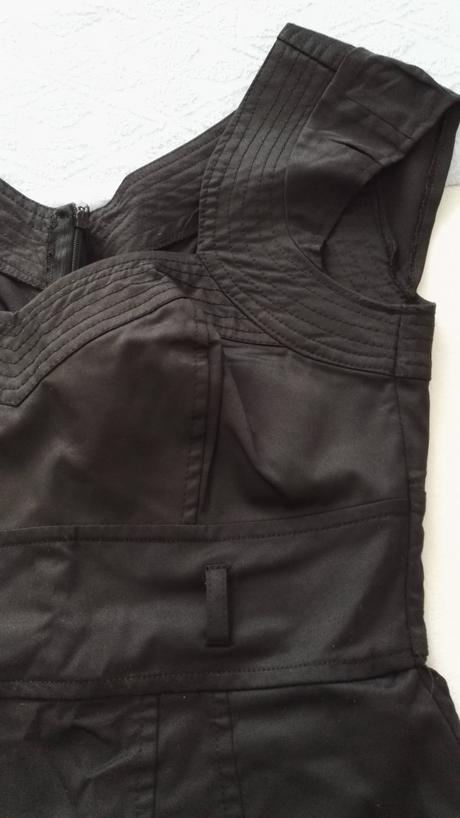 Šaty čierne krátke, 40