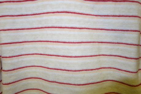 Zamatový pulovrik s pásikmi, 68