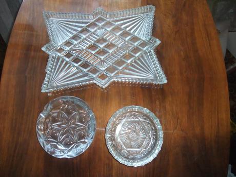 Tácky - hutné sklo,