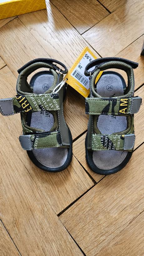 Sandale, young spirit,26