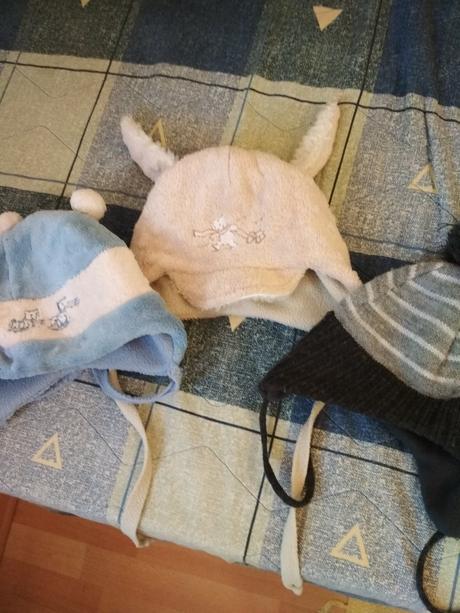 Čiapky veľ.104, h&m,104