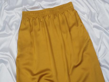 Kvalitná saténová sukňa h&m, h&m,38