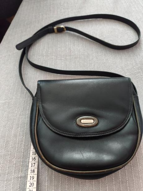 Malá čierna crossbody kabelka koža, 