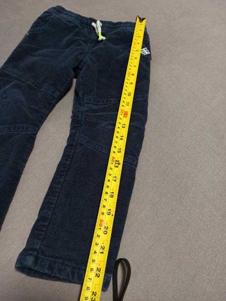 Podšité menžestráky, f&f,98