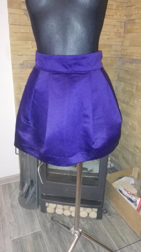 Fialová bolónová suknička, 38