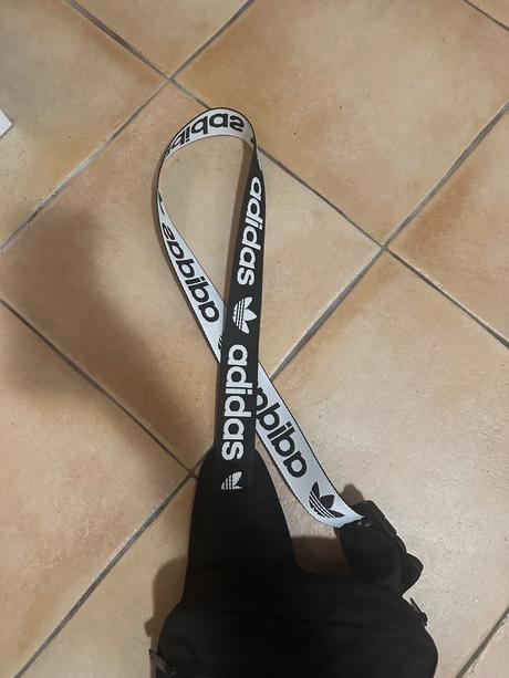 Adidas kabelka, adidas