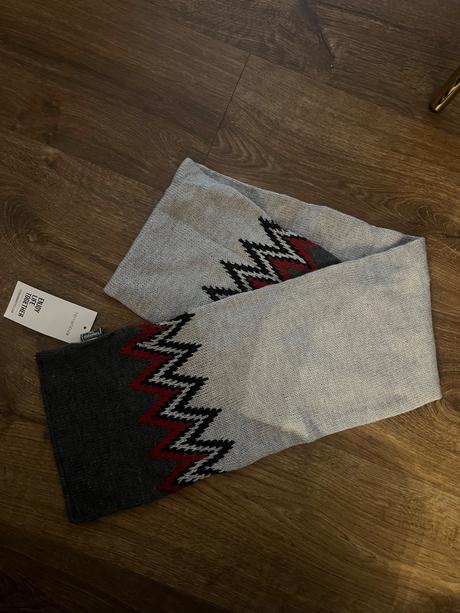 Chlapčenský šál, terranova