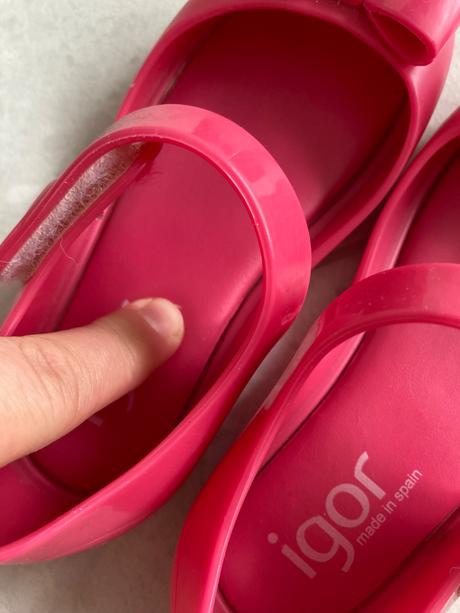 Roztomilé sandálky igor, 24