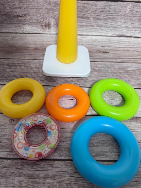 Fisher price skladacia veža, 