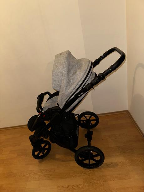 Milu kids bacio, milu kids,milu kids bacio