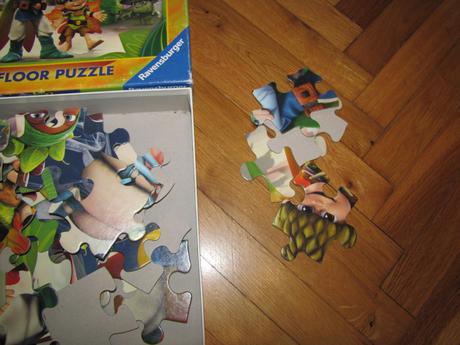 Ravensburger tree fu go giant floor puzzle, 
