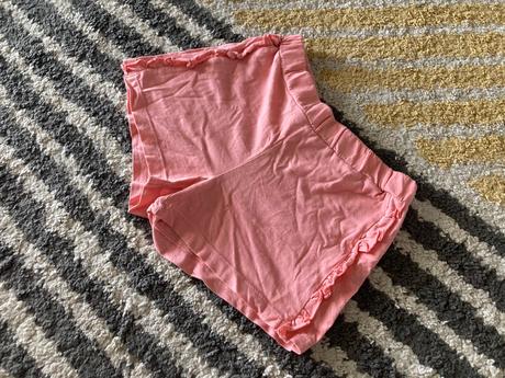 Kraťasky s volánikmi 122/128, lindex,122