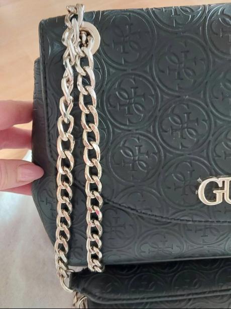 Kabelka guess, guess