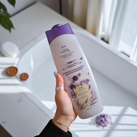 Pena do kúpeľa levanduľa,