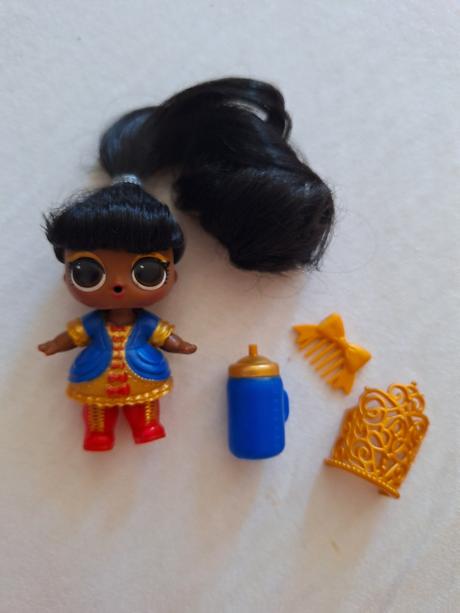 L.o.l bábika, kráľovná,