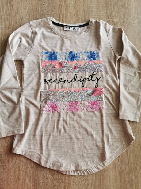 Tričko s premienacimi flitrami, 128