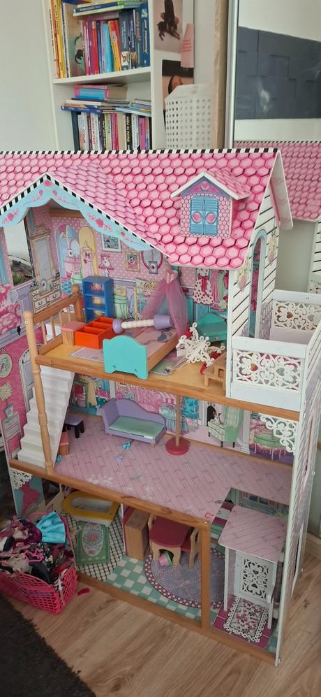 Barbie dom,