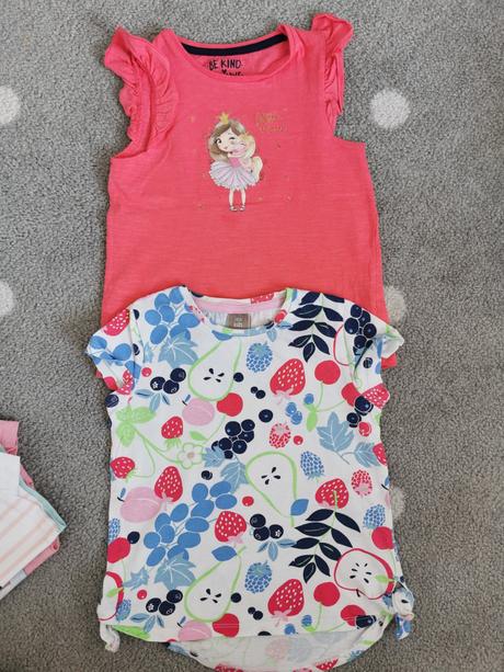 Dievcenske tricka 110 v top stave. viac foto dole., f&f,110