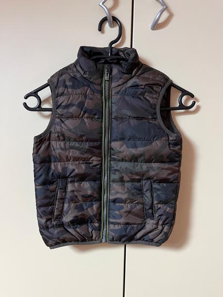 Chlapčenská vesta 104/110, 104