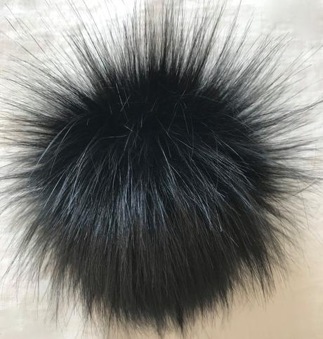 Kožušinový brmbolec č.1, 