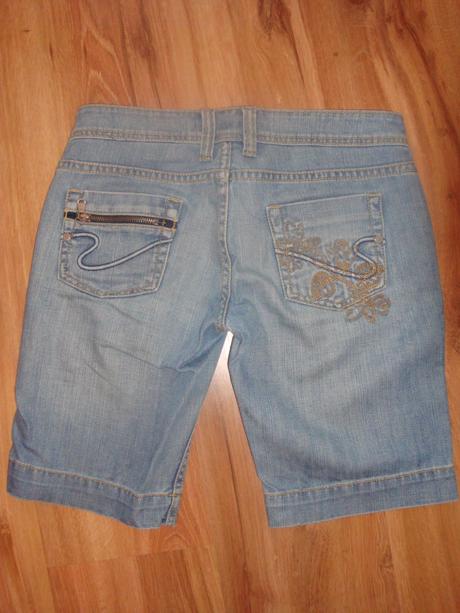 Riflové kraťase (dlhšie) house č. 34 alebo 36, s