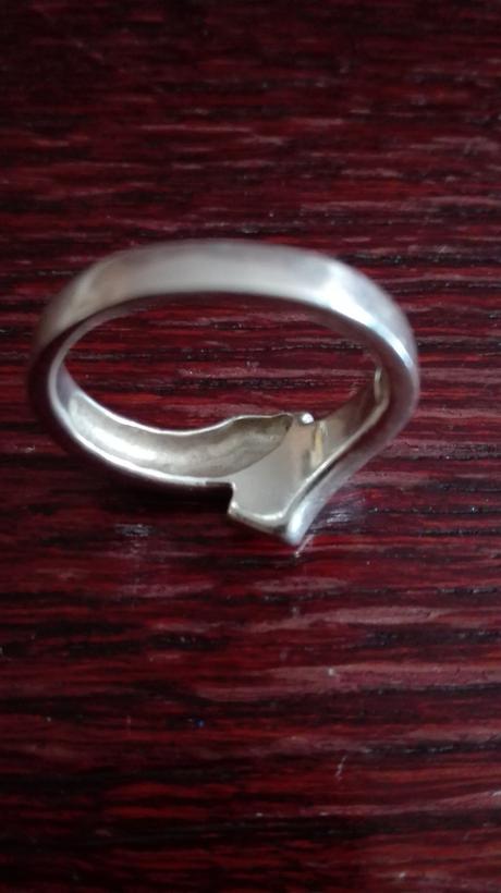 Strieborny prsten, 