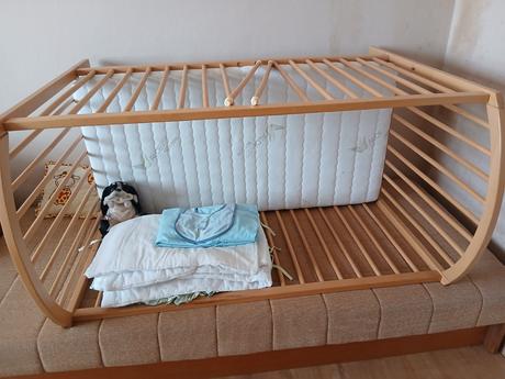 Predám postieľku, šírka (cm): 70,dĺžka (cm): 130