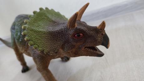 Extra velke dino 50 cm, 