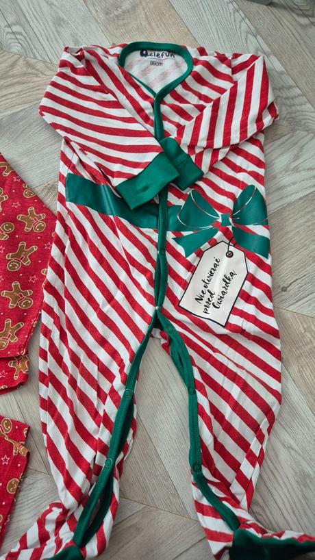 Vianočné pyžamká unisex vel.86, 86