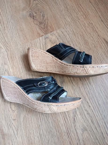 Dámske kožené vsuvky, 39