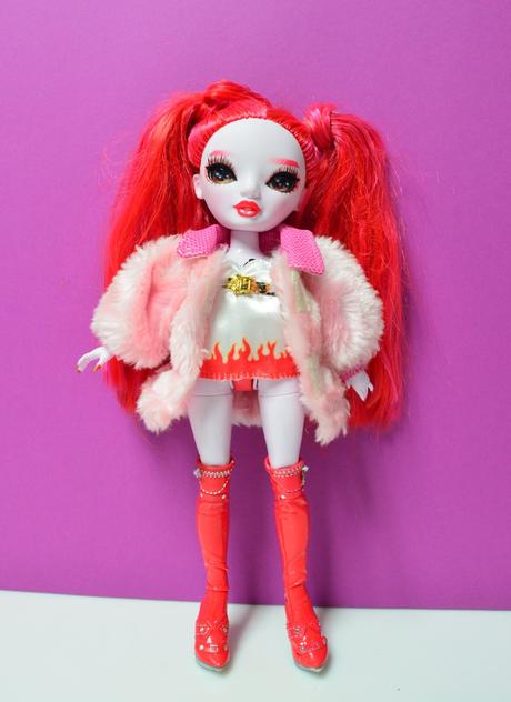 Rainbow high bábika, 