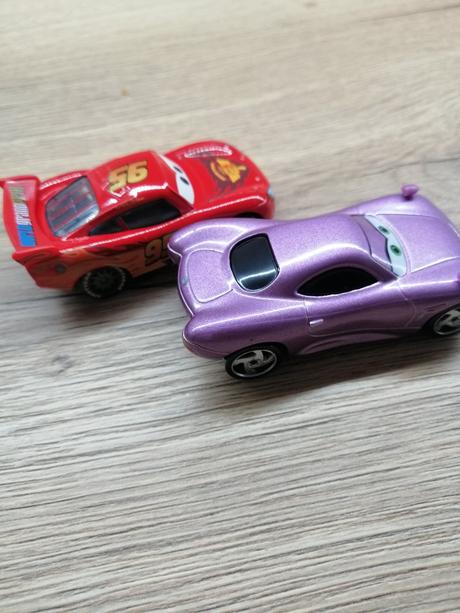 Autá cars autíčko,, holly,, pixar, 