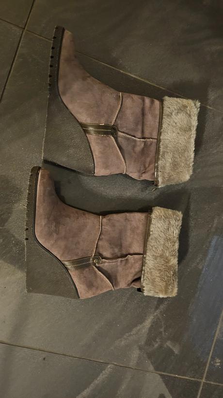 Čižmy s kožušinkou na podpätku, baťa,40