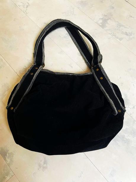 Hrubšia manchestrová kabela, 