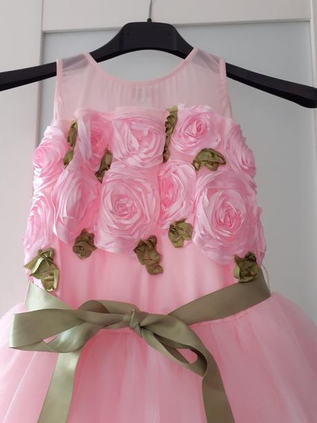 Krasne saty sipkova ruzenka pre asi 5r. dievca, 134