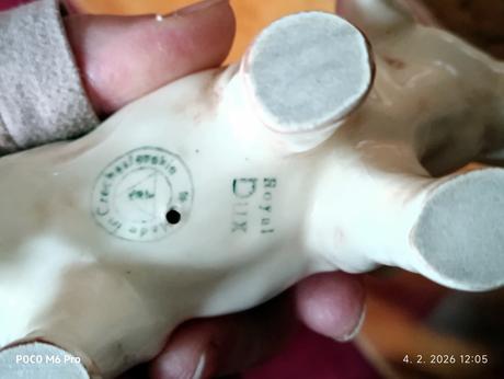 Rodinka slonov - royal dux, 