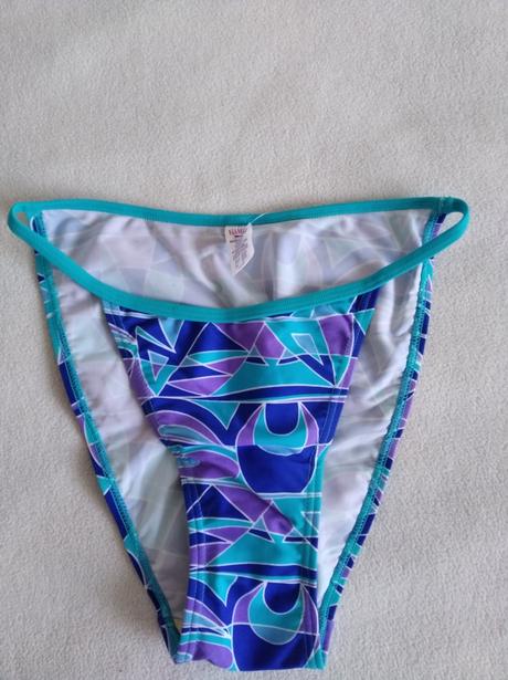 Bikiny - veľ. 36 / 38 - zn. viania, 38