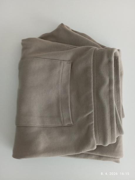 Tepláky pre plnšieho chalana (už s poštou), f&f,158