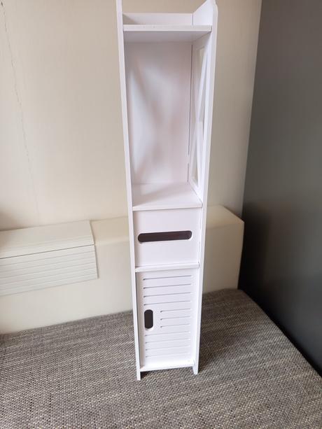 Políčka do kúpeľne, 