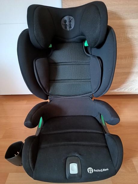 Autosedačka 15-36kg, petite&mars