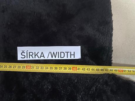 Čierna kožušinka s, s