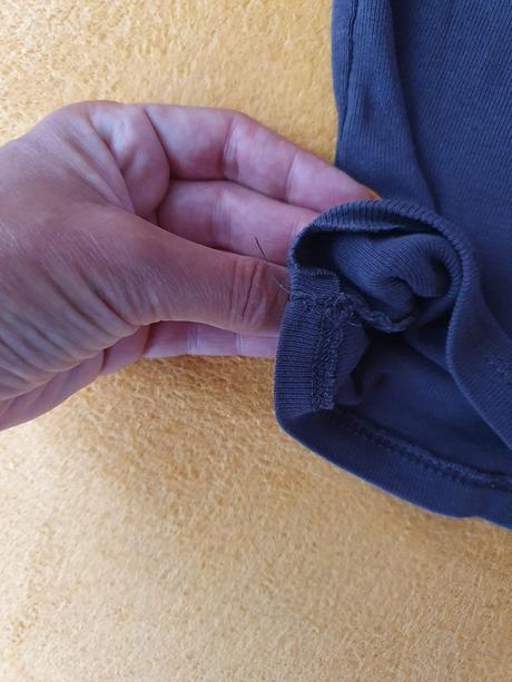 Tmavošedý rolák č. s, amisu,s