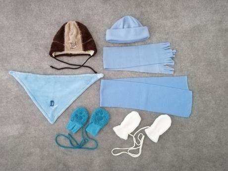 Čapice, šály, rukavice, 50