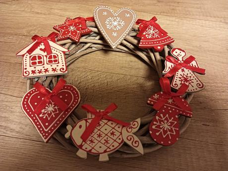 Vianočný veniec ľudový motív, 