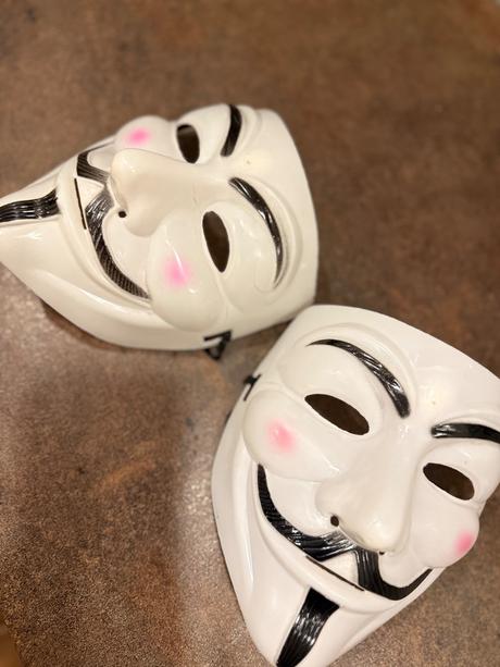 Maska guy fawkes  anonymous  2 ks, 