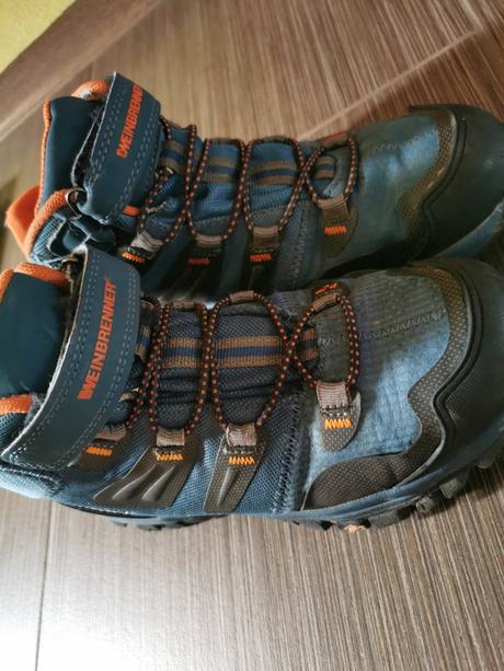 Kotniková športová obuv, baťa,35