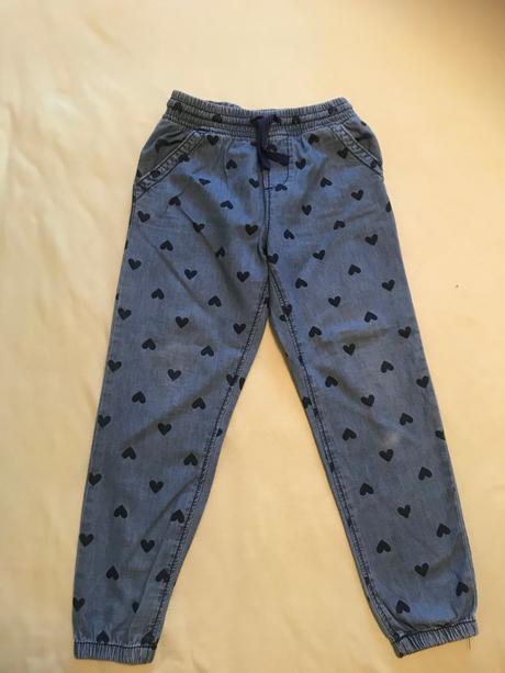 Rifľové tenké nohavice so srdiečkami, veľ. 122, 122