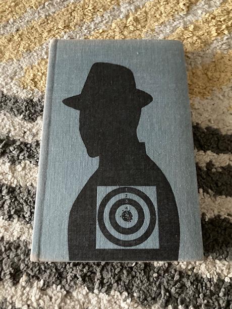 Tiene nad notre-damom (1968), 